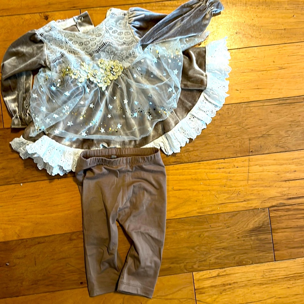 Be Girl beautiful two-piece outfit nine months